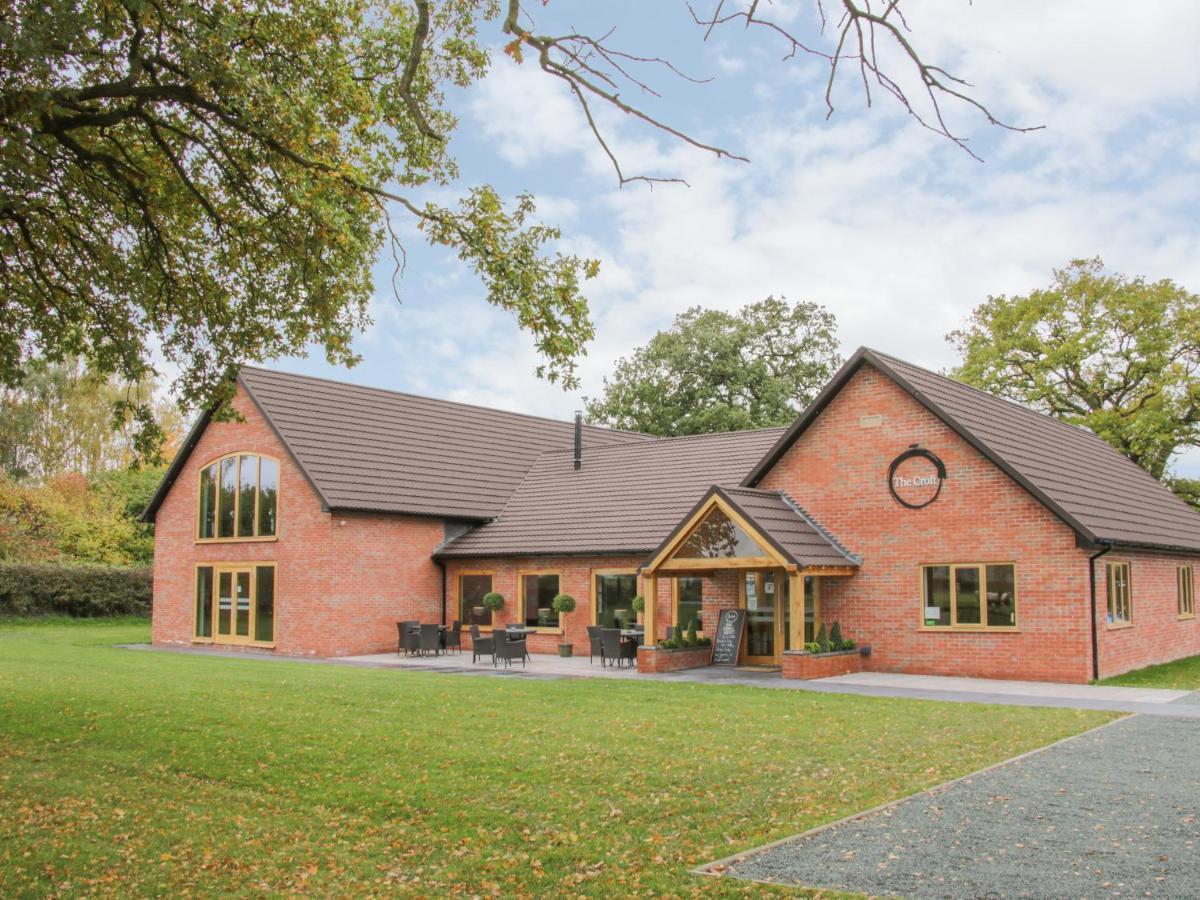 Oak Lodge Hadnall Eksteriør bilde