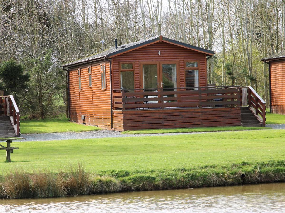Oak Lodge Hadnall Eksteriør bilde