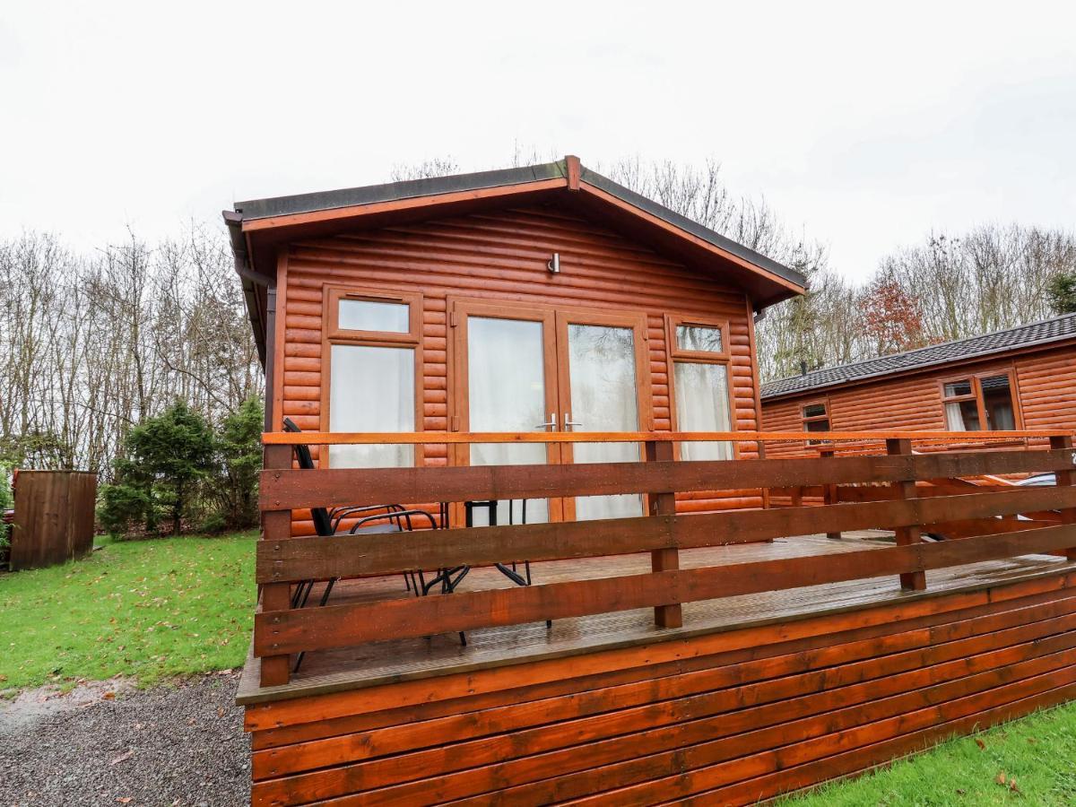 Oak Lodge Hadnall Eksteriør bilde